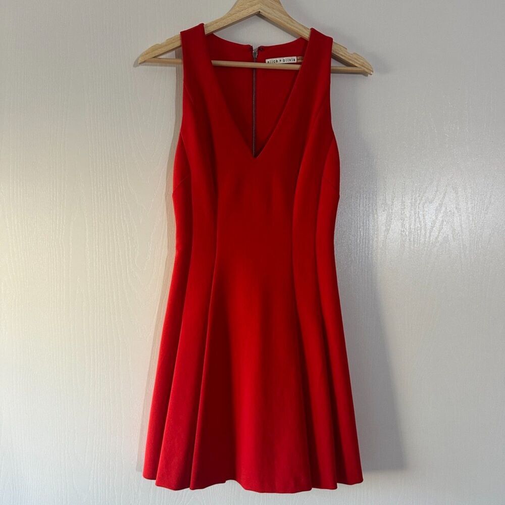 Alice + Olivia Womens Sleeveless V-Neck Fit &‎ Flare Pleated Mini Dress Sz 0/XS